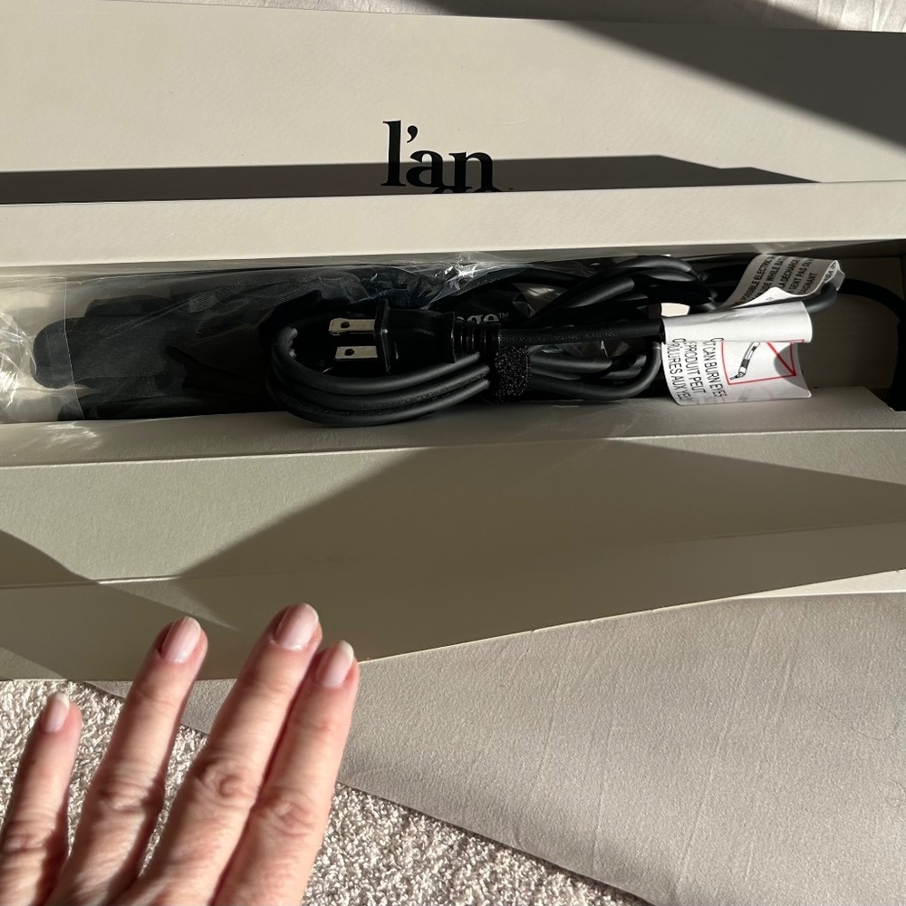 L’ANGE Le Curl 32mm Titanium Curling Wand - NWOT - Picture 6 of 7